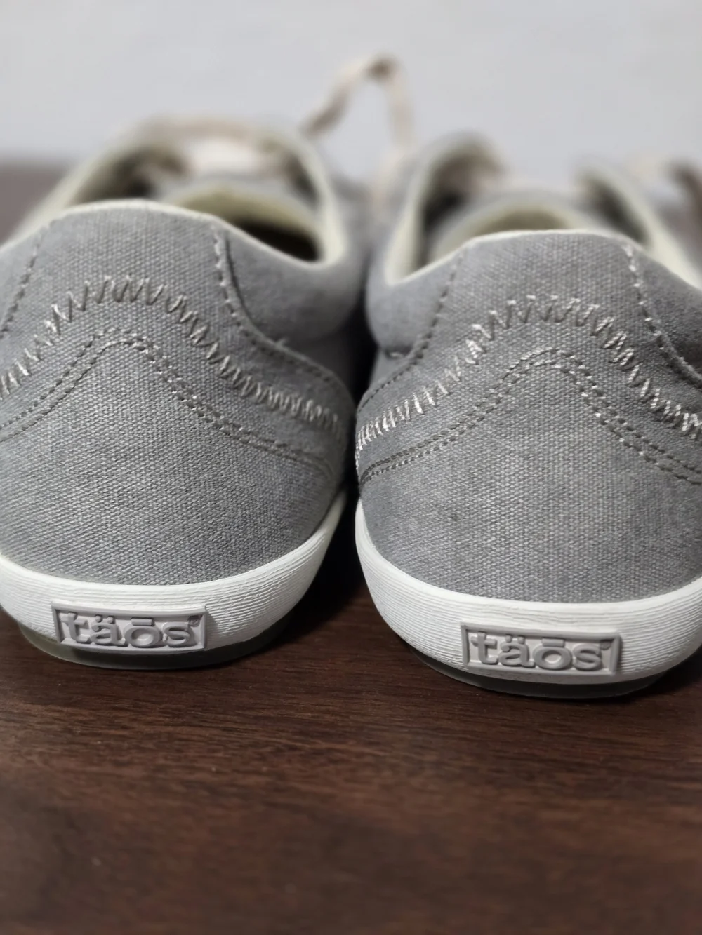Taos Footwear Gray Canvas Lace-Up Sneakers